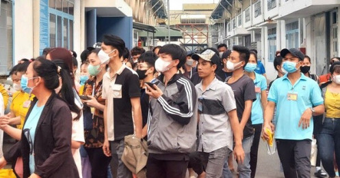 TP HCM: Người lao động ở phường, xã nào được tăng lương tối thiểu 870.000 đồng/tháng từ năm 2026?