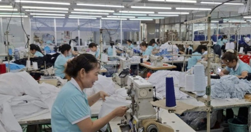 Tiền lương làm căn cứ đóng BHXH thay đổi ra sao khi lương tối thiểu tăng?