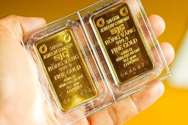 Hoàn thiện pháp lý thị trường vàng: Dự kiến nâng trạng thái vàng cuối ngày một số ngân hàng lên 5% vốn tự có