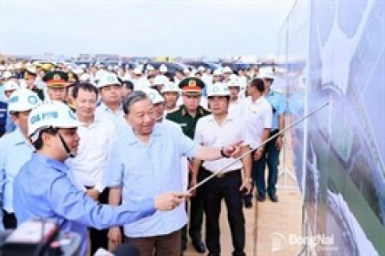 Tổng Bí thư: Đưa Cảng HKQT Long Thành trở thành điểm đến hàng không hấp dẫn bậc nhất Đông Nam Á