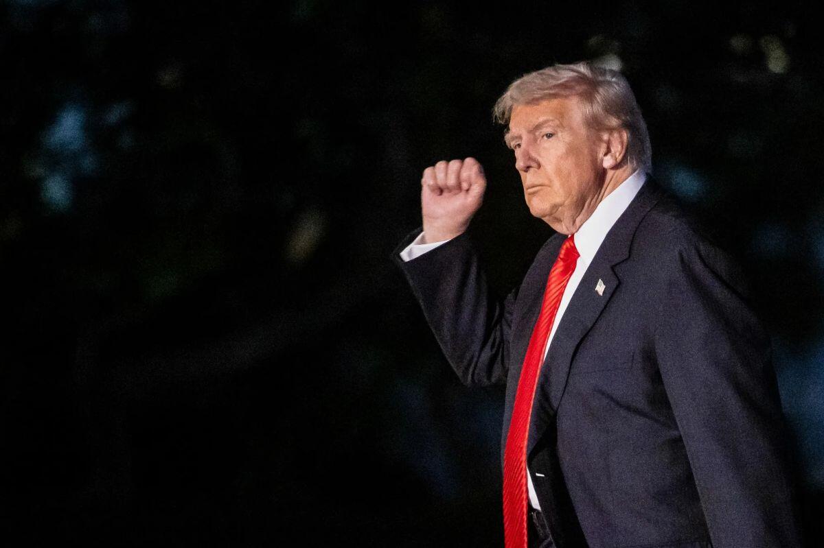 Những khoản đầu tư bí ẩn của ông Trump: 82 triệu USD vào đâu?