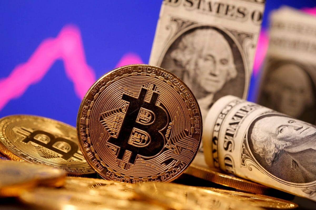 Bitcoin bốc hơi 600 tỷ USD: Cú rơi khó hiểu làm chao đảo giới đầu tư