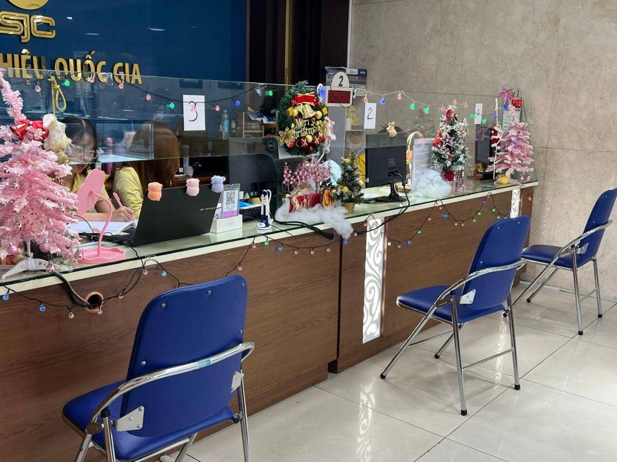 Nhiều tiệm vàng ở TPHCM bỗng dưng… vắng tanh