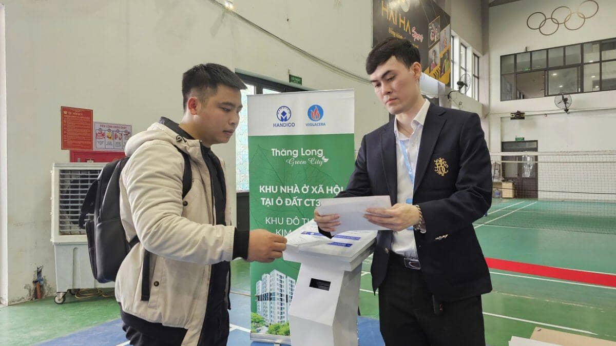 Mở bán nhà ở xã hội từ 900 triệu đồng/căn tại Hà Nội: Mời công an giám sát, dẹp 'cò mồi’ trục lợi