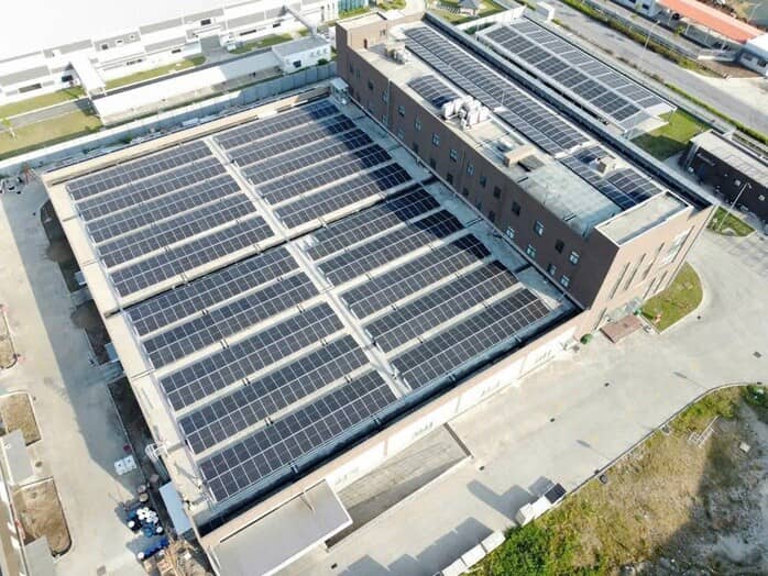 Những lưu ý quan trọng khi thực hiện thủ tục thông báo lắp đặt điện mặt trời mái nhà