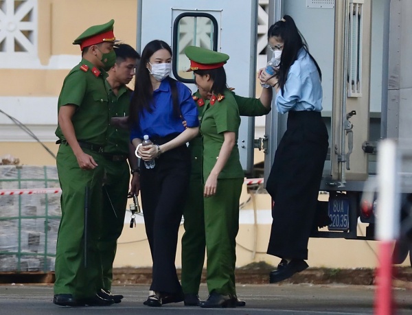 Xét xử Hoa hậu Thùy Tiên và nhóm KOL lừa dối khách hàng