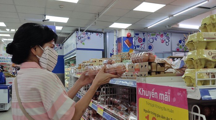 Ba Huân nợ thuế, chương trình trứng bình ổn có ảnh hưởng?