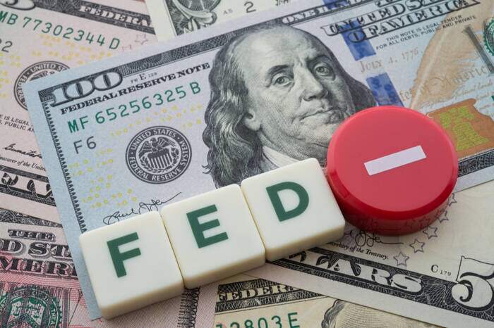 Fed trước ‘ngã ba đường’ lãi suất: Giữ nguyên, giảm nhẹ hay mạnh tay trong tháng 12?