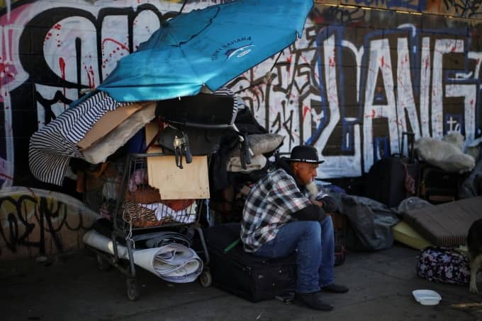 Thu nhập một năm của các tỷ phú đủ giúp cả thế giới thoát nghèo