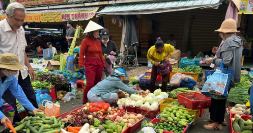 Nguồn cung khá ổn định nhưng giá rau tăng chóng mặt, Sở Công Thương TPHCM nói gì?