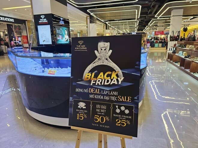 Chuyện lạ trước ngày Black Friday 2025
