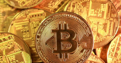 Bitcoin lao dốc kỷ lục, thị trường tiền số đứng trước 'ranh giới nguy hiểm'