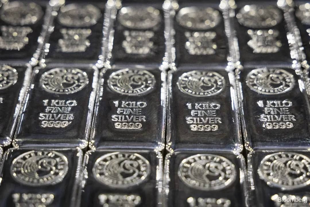Dự trữ bạc ở Trung Quốc xuống đáy 10 năm: Rủi ro mới nổi với thị trường bạc toàn cầu