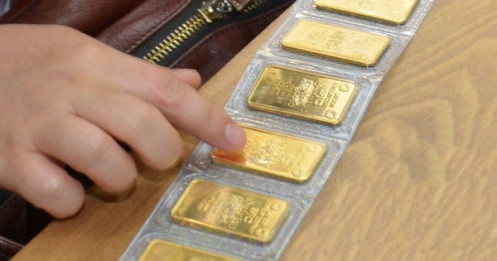 Sáng 27-11, giá vàng miếng SJC vượt xa 153 triệu đồng/lượng