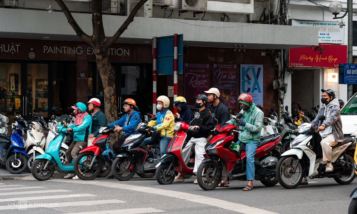 Phó thủ tướng yêu cầu làm rõ tác động chính sách khí thải xe máy