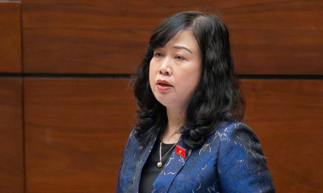 Bộ trưởng Y tế: Sẽ tăng dần phụ cấp cho nhân viên y tế