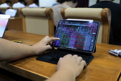 Thị trường chứng khoán ‘nâng tầm’ – Đừng ‘quên’ quyền lợi cổ đông