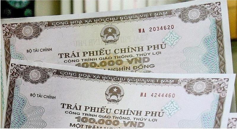 Gần 30.000 tỉ đồng đổ vào trái phiếu Chính phủ: Nhà đầu tư đặt cược điều gì?