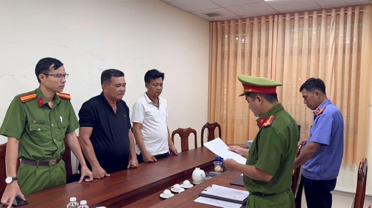 Môi giới BĐS lo 'chốt deal' kiếm tiền, khiến thị trường méo mó