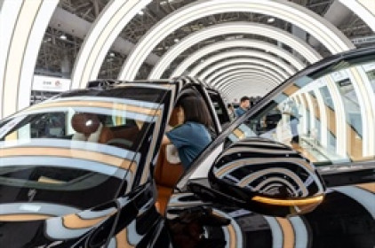 "Cỗ máy sản xuất" của Trung Quốc vẫn bùng nổ bất chấp thuế quan Trump