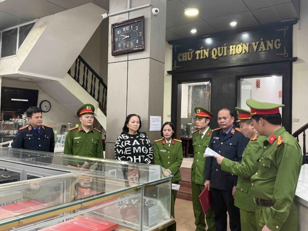 Hiệu vàng Kim Chung doanh thu 5.000 tỷ đồng nhưng mỗi tháng nộp thuế chưa đến 100 triệu đồng