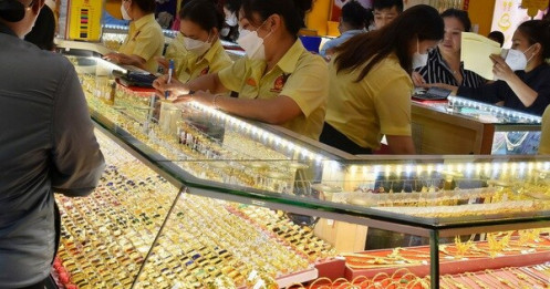 Sáng 10-12, giá vàng miếng SJC, vàng nhẫn cùng tăng