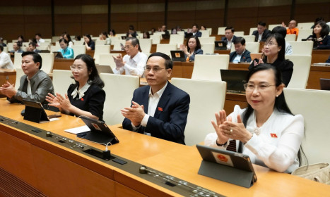 Chủ tịch Hà Nội được quyết định đầu tư dự án chiến lược từ 30.000 tỷ đồng