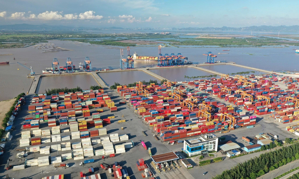 Đề xuất ưu đãi cho doanh nghiệp cam kết nội địa hóa ở khu thương mại tự do