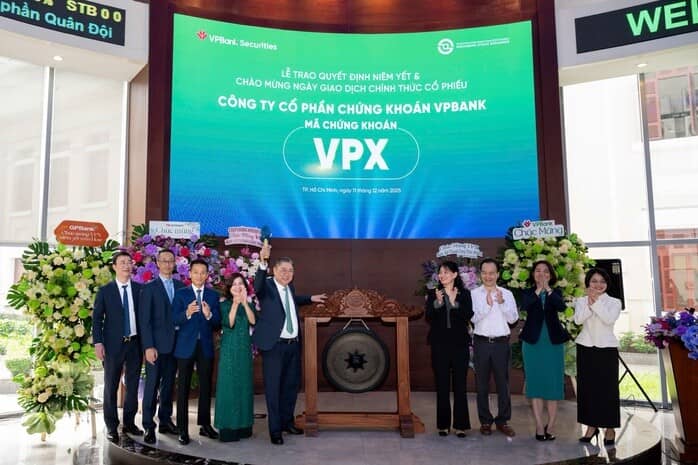 Lên sàn "chớp nhoáng", cổ phiếu VPBankS có gì đặc biệt?