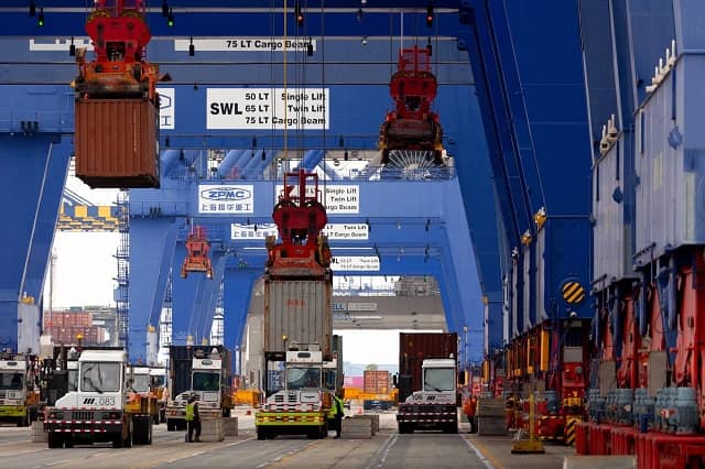 Nhờ đâu thâm hụt thương mại của Mỹ giảm xuống mức đáy hơn 5 năm?