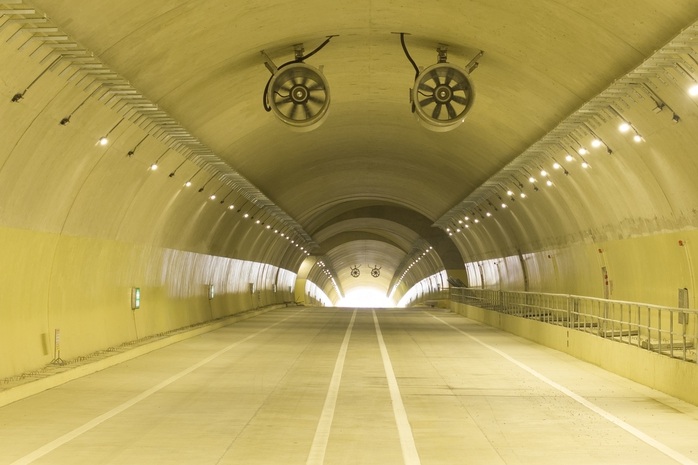 Cận cảnh đường cao tốc Quảng Ngãi – Hoài Nhơn dài 88 km trước giờ G