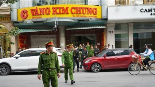 Tiệm vàng doanh thu 5.000 tỉ đồng trốn thuế như thế nào?