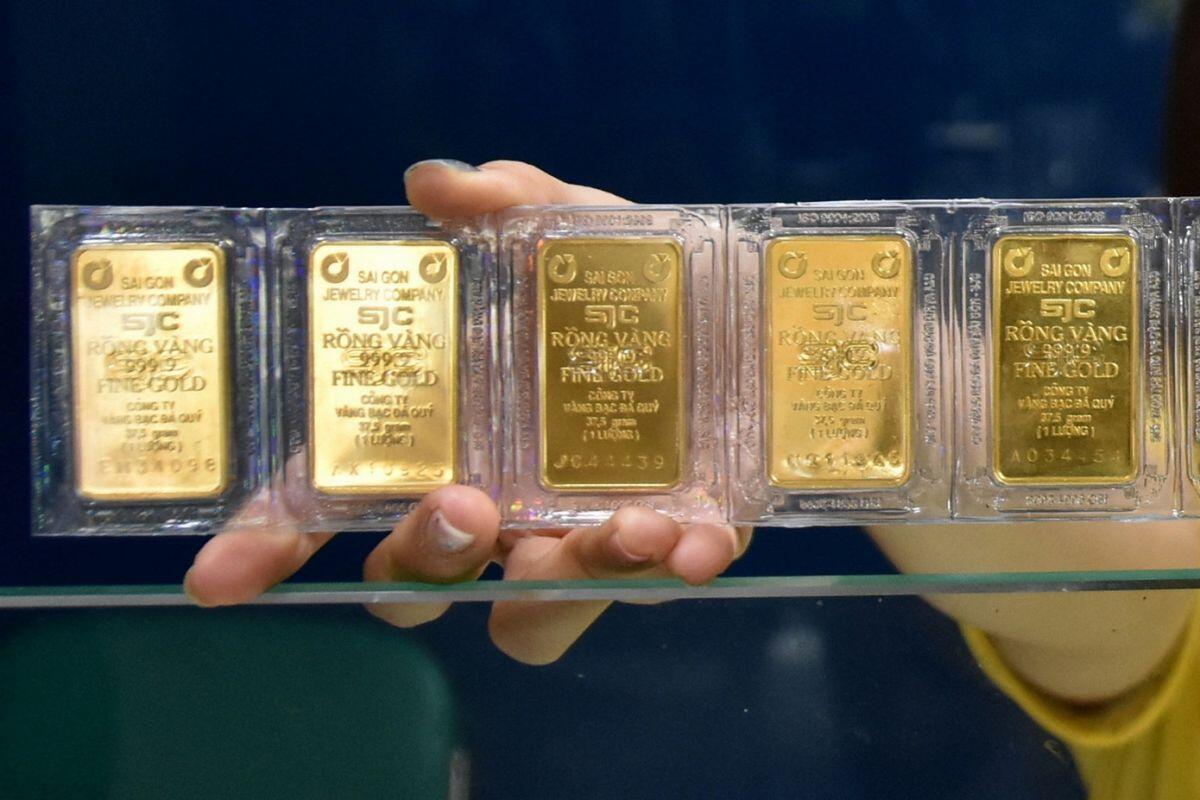 Giá vàng tăng cao vì sao người mua vẫn lỗ?