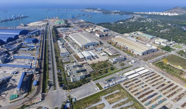 Top thương vụ M&A nổi bật 2025: Tiền ngoại phủ sóng