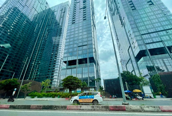 Bất động sản cao cấp chiếm thế áp đảo