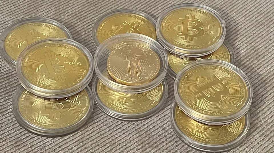 Bitcoin tiếp tục giảm mạnh: Vì sao đà tăng cuối năm vẫn chưa xuất hiện?