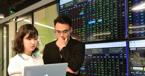 Sau đợt IPO rầm rộ, tưởng toàn 'bom tấn' lên sàn hóa ra... 'bom xịt'