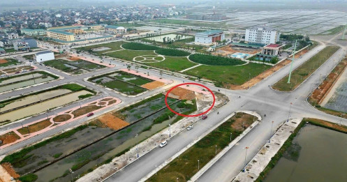 Lý do lô đất nông thôn giá khởi điểm hơn 12 tỷ đồng bị "ế"