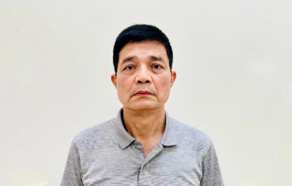 Truy tố hai cựu Cục trưởng Cục An toàn thực phẩm trong vụ án đưa và nhận hối lộ hơn 107 tỷ đồng