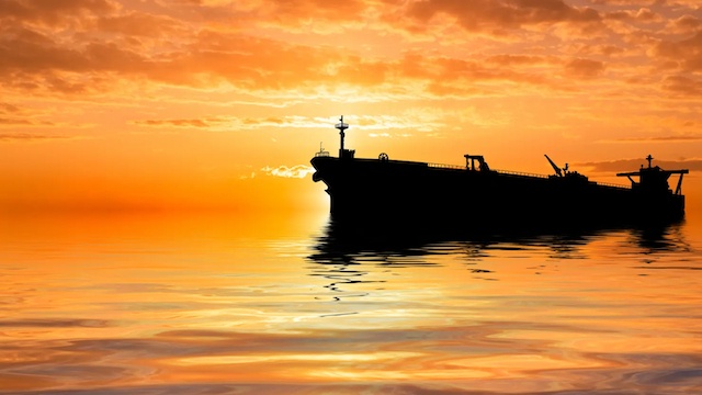 Giá dầu Brent lên sát mốc 60 USD/thùng