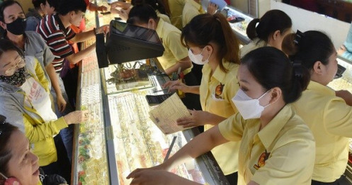 Giá vàng hôm nay 22-12: Vừa mở cửa đã tăng rất mạnh