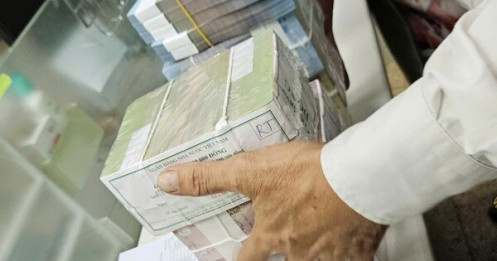 Các ngân hàng đồng loạt tăng lãi suất gửi tiết kiệm trong cuộc cạnh tranh mới