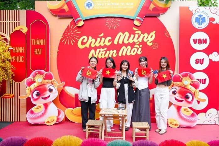 Tổng LĐLĐ Việt Nam đồng ý nghỉ Tết Dương lịch 4 ngày liên tục