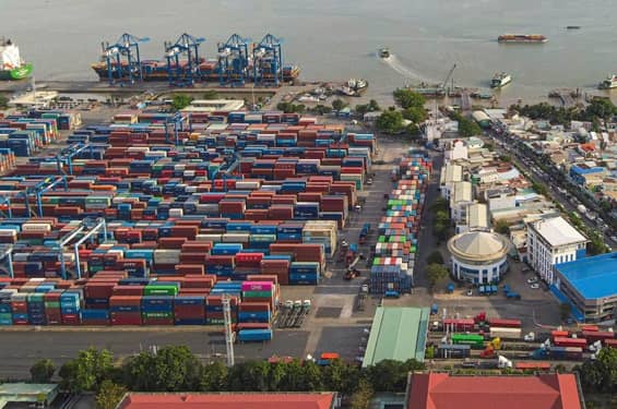 Xuất nhập khẩu cán mốc 900 tỉ USD