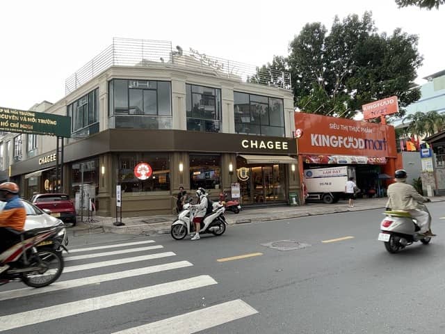 Nghịch lý mặt bằng cho thuê cuối năm