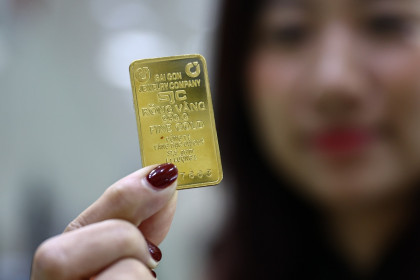 Giá vàng miếng giảm gần 1 triệu đồng