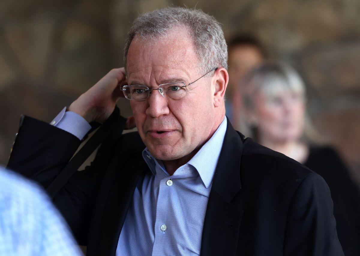 Warren Buffett nghỉ hưu, ai sẽ quản lý danh mục đầu tư, phong cách quản lý có còn như xưa?