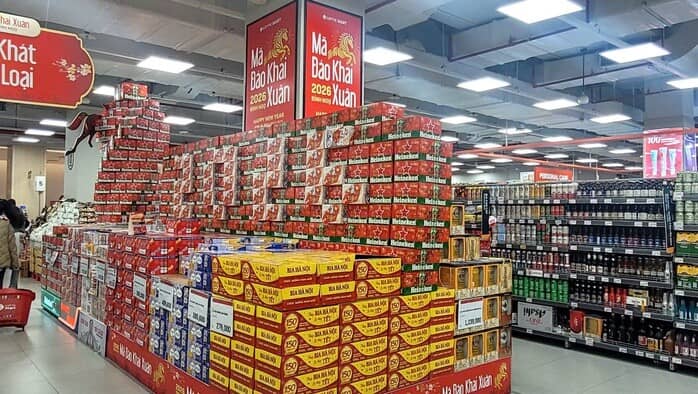 Bia Tết giảm giá sớm, ế khách dù bốc thăm tặng tiền, vé xem Word Cup 2026