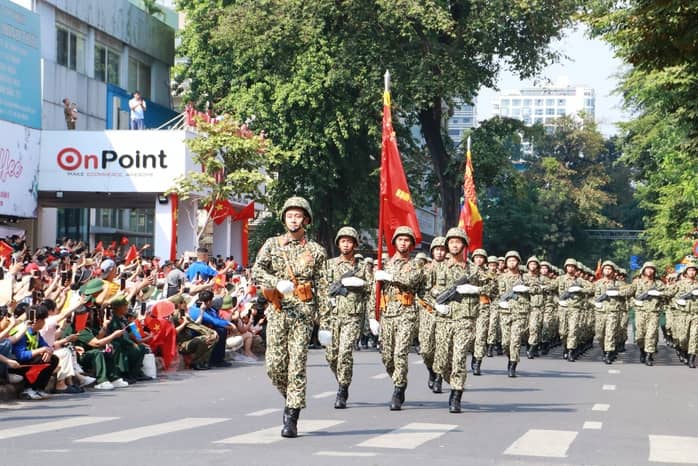 Sinh viên xuất sắc vào quân đội hưởng phụ cấp 250% lương