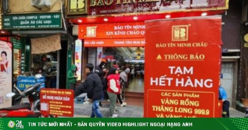 Giá vàng hôm nay mới nhất (3/1) quay đầu giảm: Nhà vàng lại "cháy hàng", người mua kiên trì xếp hàng